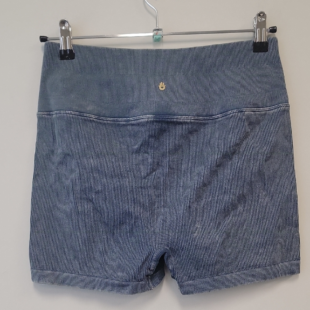 Spiritual Gangster High Waist Compression Shorts - Picture 3 of 16